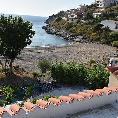 Irene'S Beach Front House Vromopousi 外观 照片