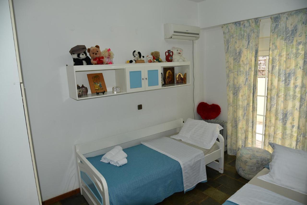 Irene'S Beach Front House Vromopousi 外观 照片